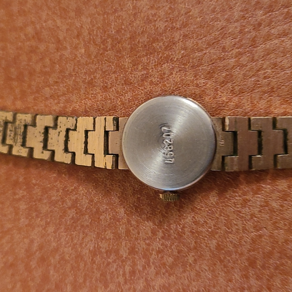 Vintage gold plated Russian wrist watch - Picture 8 of 16